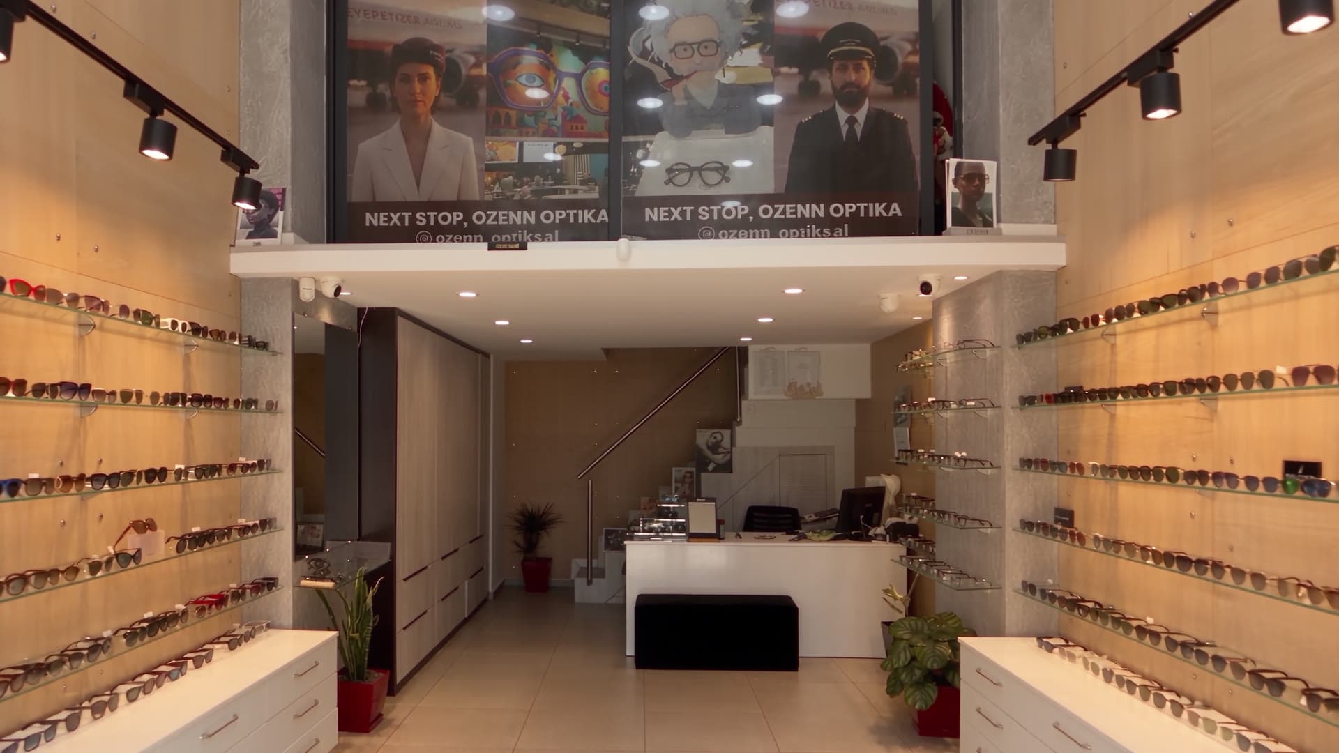 Brenda dyqanit OZenn Optika